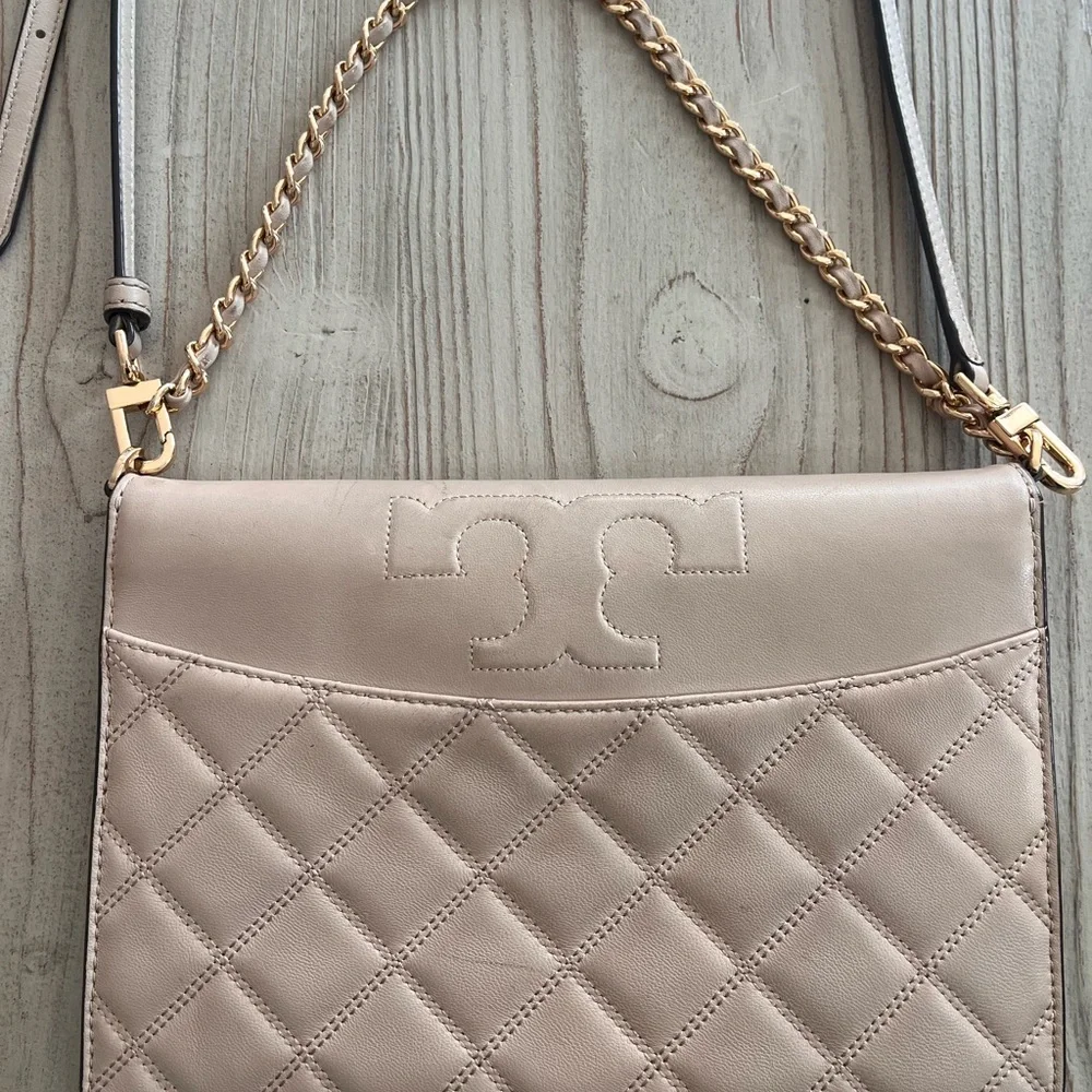 Tory Burch Savannah clutch Quilted light pink purse